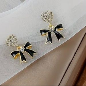 Shiny Heart With Black Bow Pendant Stud Earrings Embellished With RhinestonesNWT